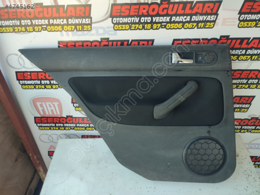 VOLKSWAGEN GOLF 4 SOL ARKA KAPI
