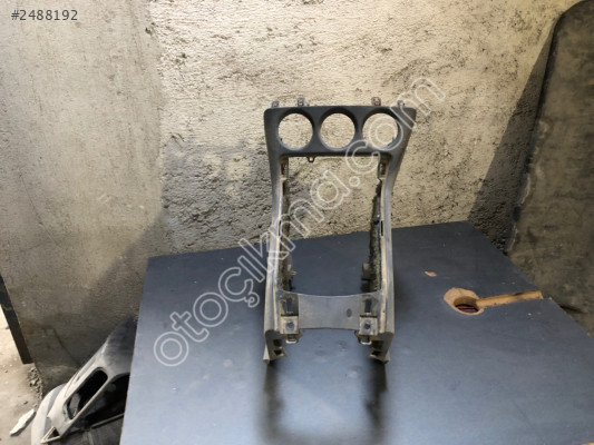 FORD CONNECT ORTA KONSOL MODELLİ TİP