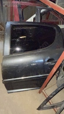 Peugeot 207 sol arka kapı
