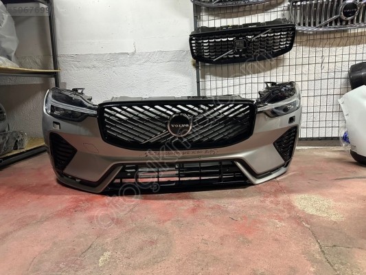 Volvo XC60 Dark Plus ön tampon sağ sol far