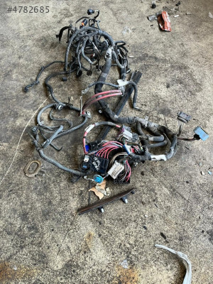 RENAULT TRAFİC 240141102R ELEKTRİK TESİSATI
