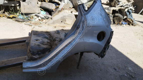 ford fiesta 2011 arka sol çamurluk