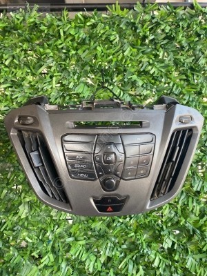 FORD TRANSİT CUSTOM TEYP ÇERÇEVESİ