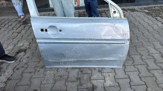 Hyundai accent era sağ ön kapı