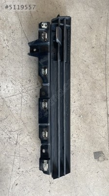 687504042R  CLIO 5,5 HAVALANDIRMA IZGARASI RENAULT MAİS