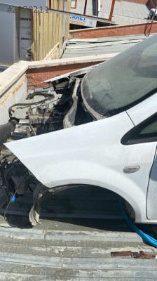 Fiat linea çıkma sol ön çamurluk
