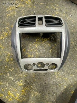 Mazda 323 2000-2004 Protage Teyp Çerçeve