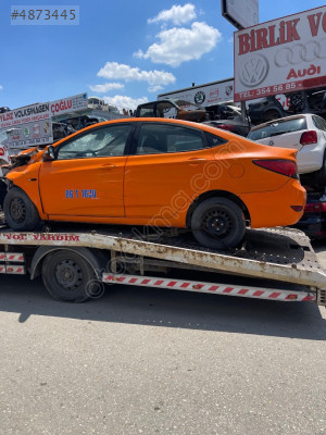 Hyundai accent blue çıkma orjinal sol arka kapı