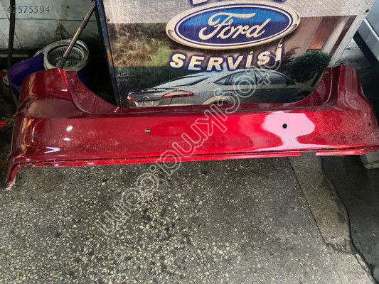 Focus arka tampon sedan