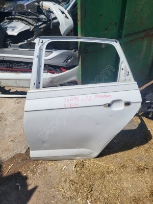 volkswagen polo orjınal çıkma motor kaputu eee