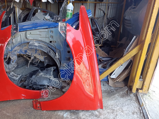 VOLVO S40 SOL ÇAMURLUK ÇIKMA