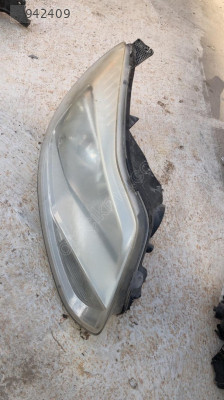 Ford Focus Orjinal çıkma sağ far