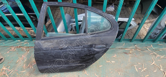 Megane 1 sol arka dolu kapı