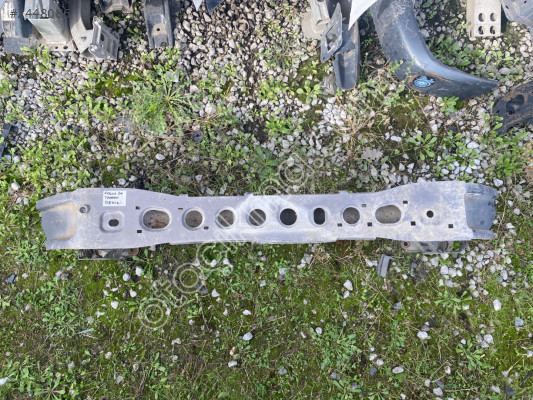 FORD FOCUS ÖN TAMPON DEMİRİ
