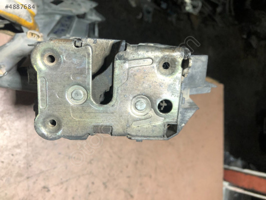 Renault Laguna 1994-2001 Sağ Arka Kapı Kilidi