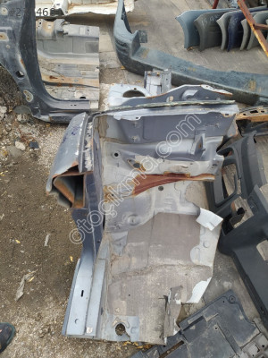ÇIKMA TOYOTA COROLLA Sol ÖN ÇEYREK KUPA