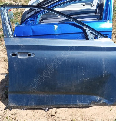 SKODA SCALA SAĞ ÖN KAPI