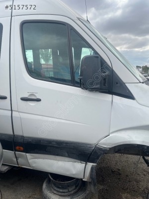 VOLKSWAGEN CRAFTER 2015 MODEL SAĞ ÖN KAPI