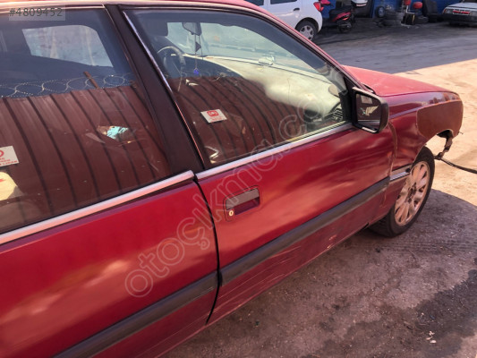 Opel Omega A 1986-1993 Sağ Ön Kapı