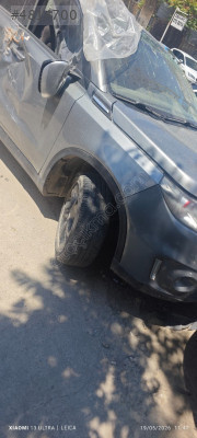 Suzuki Vitara sağ ön çamurluk