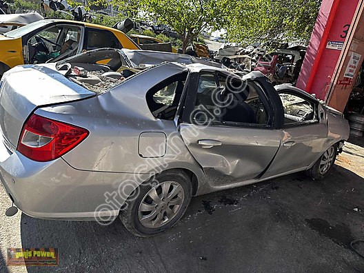 Renault symbol talia bagaj kapağı
