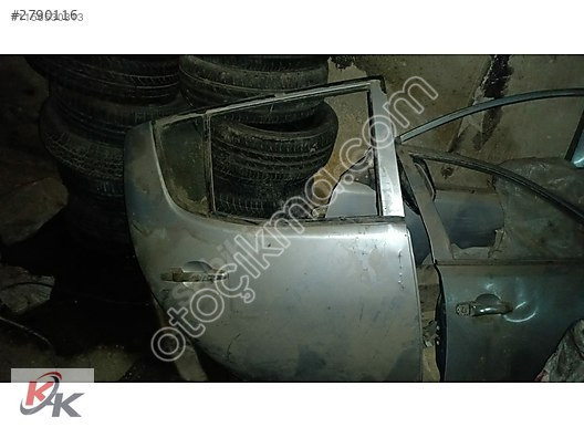 Mitsubishi L200 Orijinal Çıkma Kapı