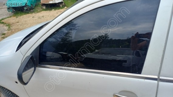 2005 skoda fabia sol ön kapi cami