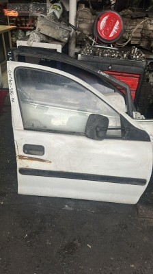 OPEL COMBO C SAĞ ÖN KAPI KONUKOTO