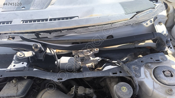 TOYOTA CAMRY SİLGEÇ MOTORU