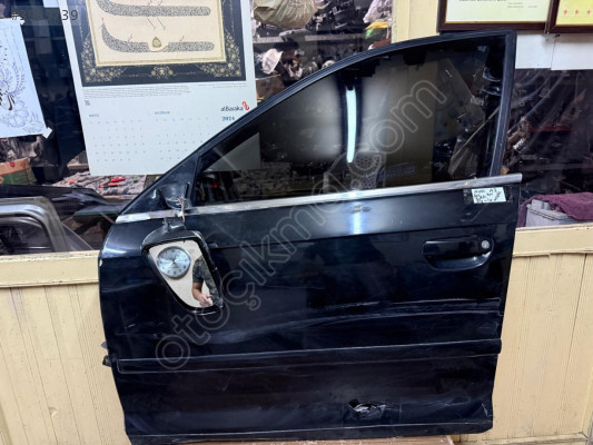 AUDİ A3 SOL ÖN KAPI CAMI 2004-2010 MODEL ORJİNAL ÇIKMA