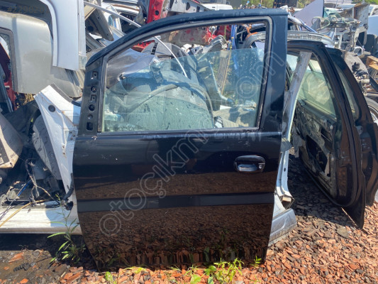HYUNDAİ STAREX SOL ÖN KAPI