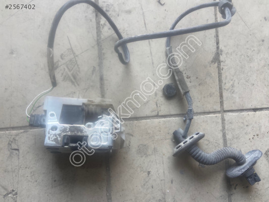 Renault clio 1 sağ ön kapı kilidi