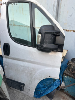 Fiat Ducato sağ ön kapı