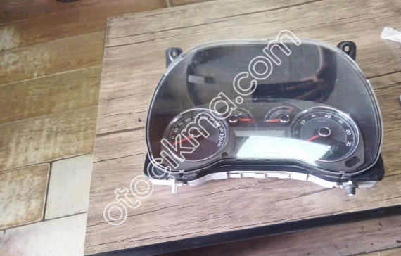 Fiat Linea gösterge saati otomatik