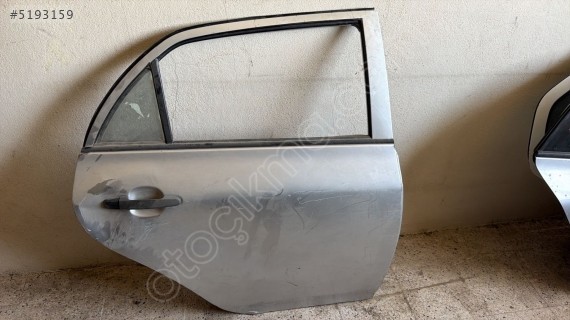 2003-06 MODEL TOYOTA COROLLA ORJ ÇIKMA SAĞ ARKA KAPI