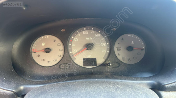 Clio 2 km saat araçtan sökme