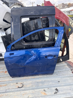 Renault Clio sol ön kapı