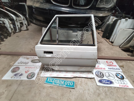 RENAULT 9 BROADWAY SAĞ ARKA KAPI