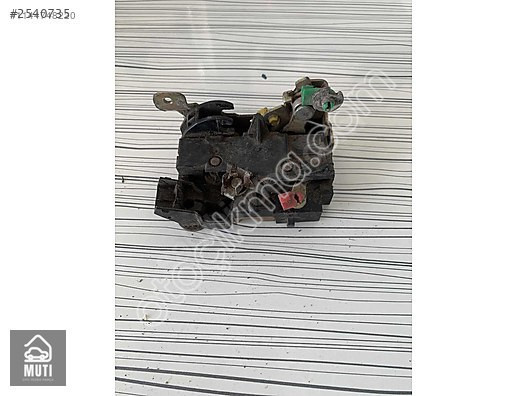 Renault 2 ön kapı kilidi