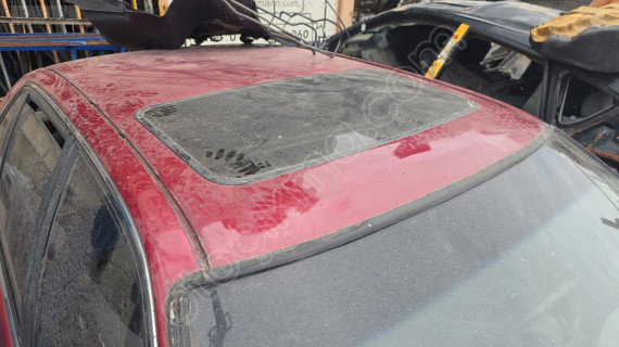 Honda Accord  Sanruf Camı