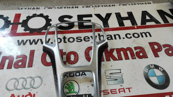 13349237 Opel Astra J Orta Konsol Döşeme