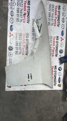 BMW E90 SOL ÇAMURLUK