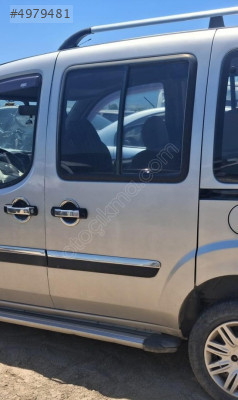 FİAT DOBLO SOL ARKA SÜRGÜLÜ KAPI ÇIKMA