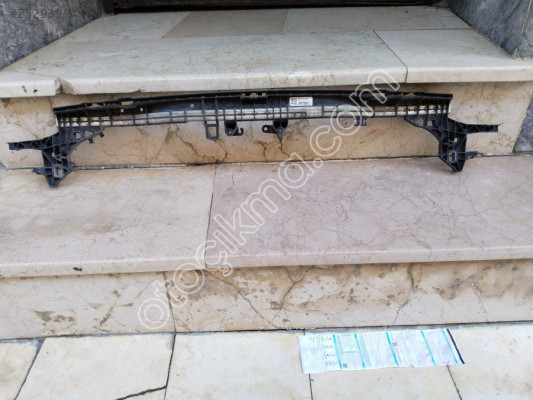 MERCEDES A2136201701 ÖN PANEL