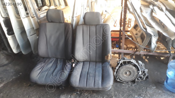 MERCEDES E220 ÖN SAĞ SOL KOLTUKLAR