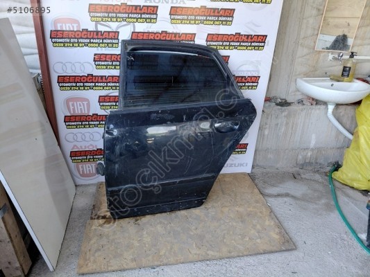 AUDİ A4 SOL ARKA KAPI