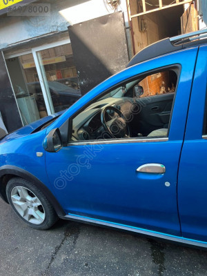 Dacia Stepway sol ön kapı