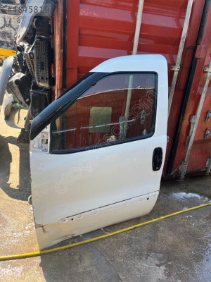 FİAT DOBLO SOL ÖN KAPI DOLU