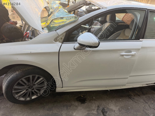 Citroën C4 sol ön kapı