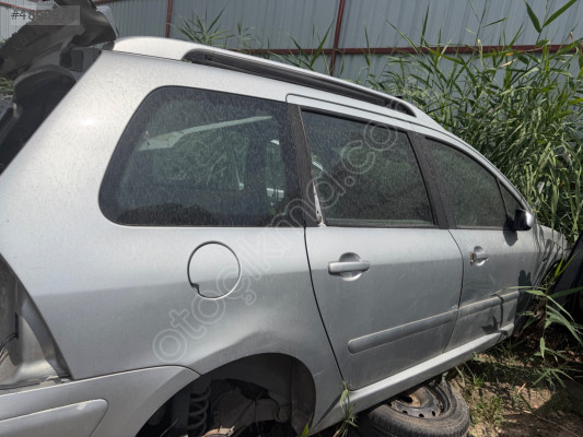 Peugeot 307 Station vagon sağ arka kapı